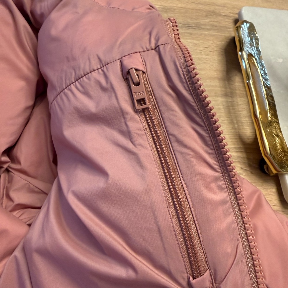 TNA dusty pink Puffer Jacket - Picture 10 of 15